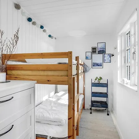 3 Bedroom Beautiful In Holiday home